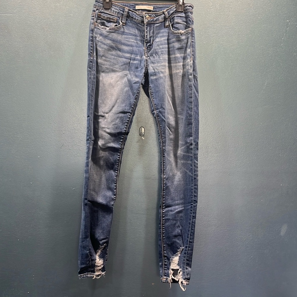 Daytrip 29R Lynx skinny jeans.67% cotton 32% % Tencel and 1% Lycra. Soft /relax